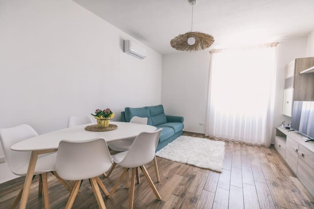 Ad Un Passo Dal Molo Apartment ปอร์โตตอร์เรส ภายนอก รูปภาพ